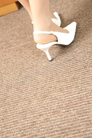 2025年最新｜プルオーバーパーカーの選び方とコーディネート完全ガイド